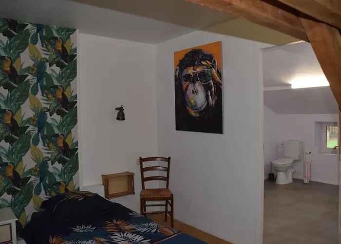 Les 2 Chenes Bed & Breakfast 3*